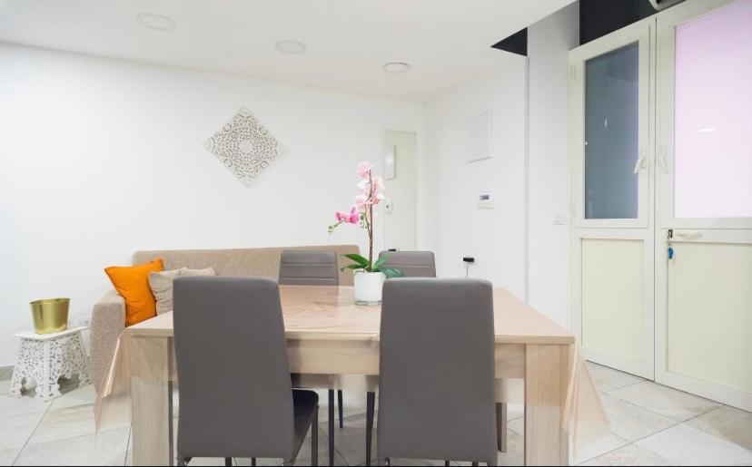 Graphite House Apartment Napoli Bagian luar foto